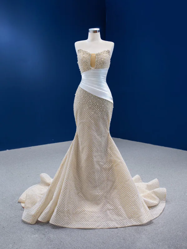 Luxury / Gorgeous Champagne Handmade  Pearl Lace Rhinestone Wedding Dresses 2022 Trumpet / Mermaid Strapless Sleeveless Backless Court Train Wedding