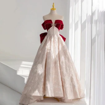 Charmant Bordeaux Perlage Robe De Soirée 2023 Princesse Satin De L Épaule Sans Manches Dos Nu Noeud Longue Soirée Robe De Ceremonie
