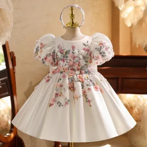 Fancy White Appliques Short Flower Girl Dresses 2026 Ball Gown Birthday Scoop Neck Puffy Short Sleeve Backless Bow