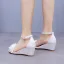 Schöne Weiß Applikationen Brautschuhe 2024 Knöchelriemen 6 cm Keilabsatz Peeptoes Hochzeit Sandaletten Hochhackige