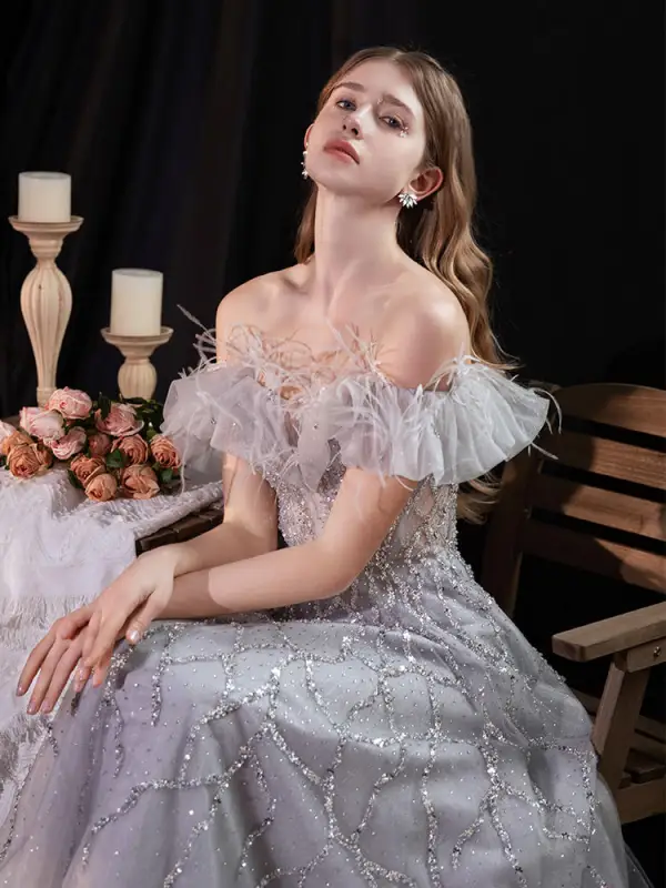Luxe Gris Robe De Soirée 2022 Princesse De l'épaule Gland Perlage Paillettes Manches Courtes Dos Nu Longue Soirée Robe De Ceremonie