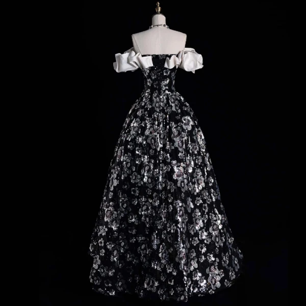 Chic / Beautiful Black Sequins Flower Prom Dresses 2023 A-Line / Princess Ruffle Off-The-Shoulder Short Sleeve Backless Floor-Length / Long Prom Formal Dresses