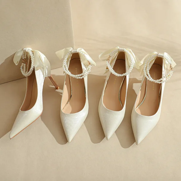 Élégant Ivoire Perle Noeud Bride Cheville Chaussure De Mariée 2023 Satin 8 cm Talons Aiguilles À Bout Pointu Mariage Escarpins Talons Hauts