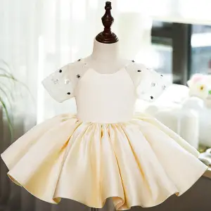 Élégant Champagne Perle Paillettes Courte Anniversaire Robe Ceremonie Fille 2022 Robe Boule Encolure Dégagée Manches Courtes Robe Ceremonie Fille