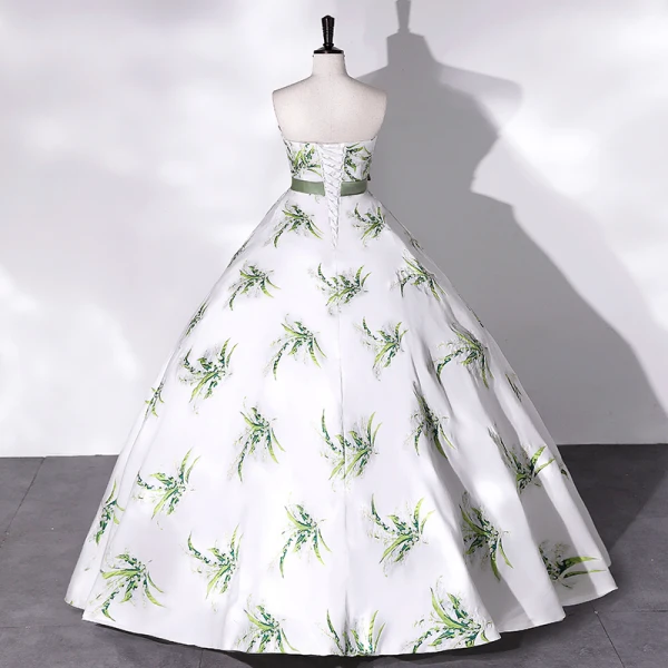 Elegant White Satin Printing Prom Dresses 2022 Ball Gown Strapless Sleeveless Backless Bow Sash Floor-Length / Long Formal Dresses