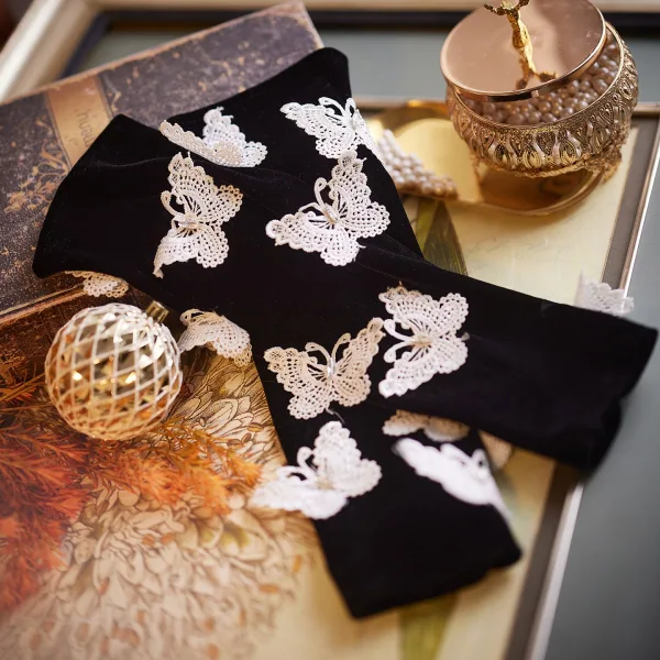 Vintage / Originale Noire Velours Fait main En Dentelle Papillon Mariage Gants Mariage 2026