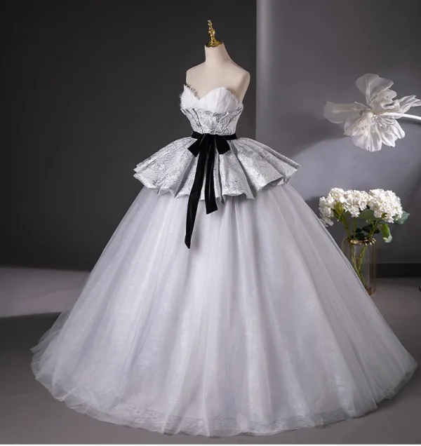 Elegant Grey Bow Sash Printing Prom Dresses 2025 Ball Gown Strapless Sleeveless Backless Floor-Length / Long Prom Formal Dresses