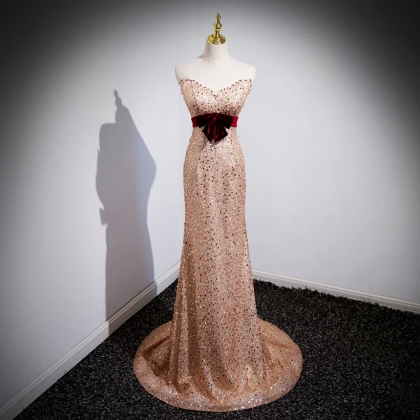 Sexy Champagner Pailletten Schleife Abendkleider 2023 Ballkleid Bandeau Ärmellos Rückenfreies Hof-Schleppe Abend Festliche Kleider