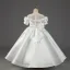 Élégant Ivoire Satin Mariage Robe Ceremonie Fille 2022 Robe Boule Encolure Dégagée Manches Courtes En Dentelle Fleur Ceinture Noeud Longue Robe Ceremonie Fille