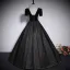 Élégant Noire Glitter Paillettes Robe De Bal 2023 Robe Boule Encolure Carrée Faux Diamant Manches Courtes Dos Nu Longue Promo Robe De Ceremonie
