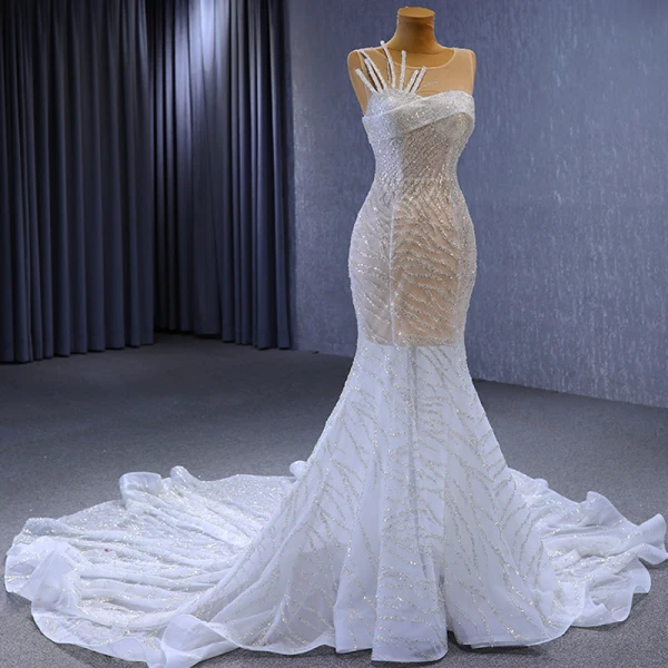 High-end Charming White Glitter Sequins Wedding Dresses 2023 Trumpet / Mermaid Scoop Neck Sleeveless Chapel Train Wedding