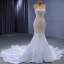 High-end Charming White Glitter Sequins Wedding Dresses 2023 Trumpet / Mermaid Scoop Neck Sleeveless Chapel Train Wedding