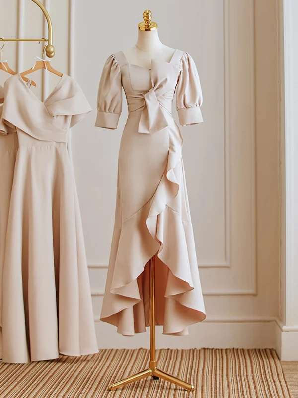 Modest / Simple Khaki Bridesmaid Dresses 2023 A-Line / Princess V-Neck Short Sleeve Backless Floor-Length / Long Bridesmaid Dresses