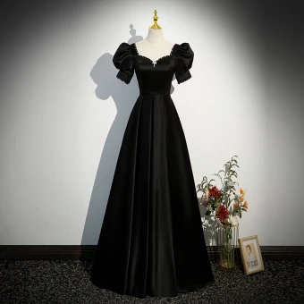 Élégant Noire Satin Robe De Soirée 2023 Princesse Perle Encolure Carrée Faux Diamant Noeud Gonflée Manches Courtes Dos Nu Longue Soirée Robe De Ceremonie