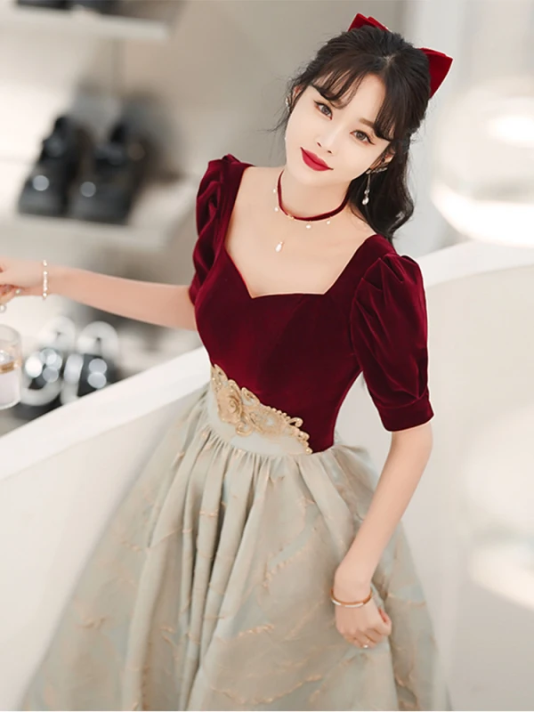 Chic / Beautiful Burgundy Suede Homecoming Graduation Dresses 2022 A-Line / Princess Square Neckline Short Sleeve Backless Floor-Length / Long Formal Dresses