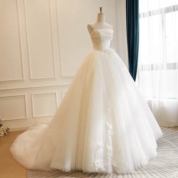 High End Weiß Handgefertigt Applikationen Spitze Blumen Brautkleider / Hochzeitskleider 2026 Ballkleid Bandeau Ärmellos Rückenfreies Lange
