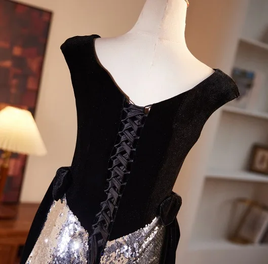 Glitzernden Schwarz Pailletten Ballkleider 2024 A Linie V-Ausschnitt Ärmellos Rückenfreies Sweep / Pinsel Zug Ball Festliche Kleider