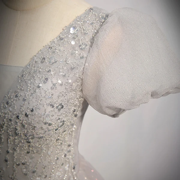 Elegant Grey Beading Sequins Prom Dresses 2022 A-Line / Princess V-Neck Puffy Short Sleeve Backless Floor-Length / Long Prom Formal Dresses
