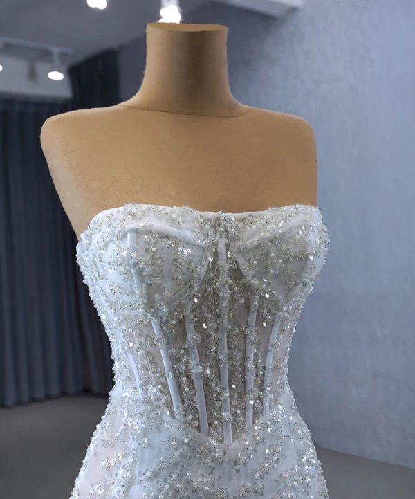 Glitzernden High End Weiß Handgefertigt Perlenstickerei Pailletten Brautkleider / Hochzeitskleider 2024 Meerjungfrau Off Shoulder 3/4 Ärmel Rückenfreies Hof-Schleppe Hochzeit