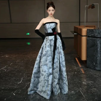 Style Audrey Hepburn Océan Bleu Impression Fendue Devant Robe De Bal 2024 Princesse Bustier Sans Manches Dos Nu Noeud Ceinture Longue Promo Robe De Ceremonie