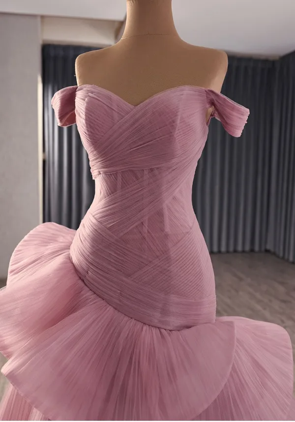 High-end Unusual Blushing Pink Cascading Ruffles Prom Dresses 2025 Ball Gown Off-The-Shoulder Short Sleeve Backless Sweep Train Formal Dresses