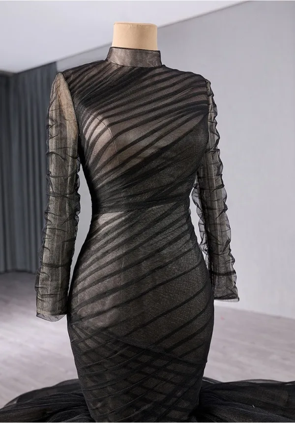 Musulmane Haut de Gamme Noire Trompette / Sirène Volants en Cascade Robe De Mariée 2024 Col Haut Manches Longues Chapel Train