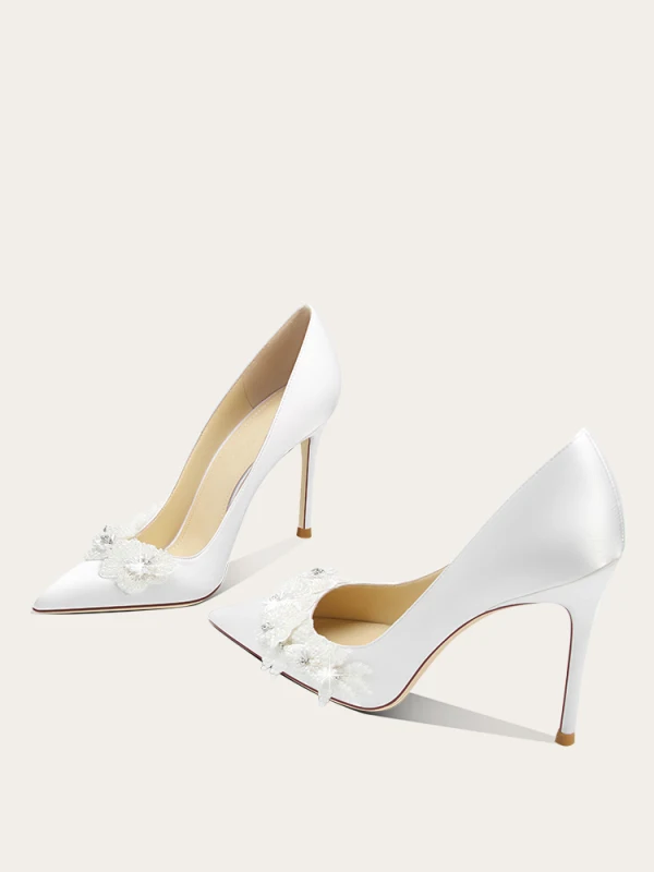 Chic / Beautiful White Beading Rhinestone Flower Wedding Shoes 2024 Leather 10 cm Stiletto Heels Pointed Toe Wedding Pumps High Heels