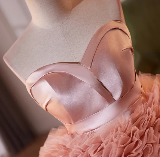 Charmant Rougissant Rose Volants Robe De Bal 2024 Robe Boule Bustier Sans Manches Dos Nu Tribunal Train Promo Robe De Ceremonie
