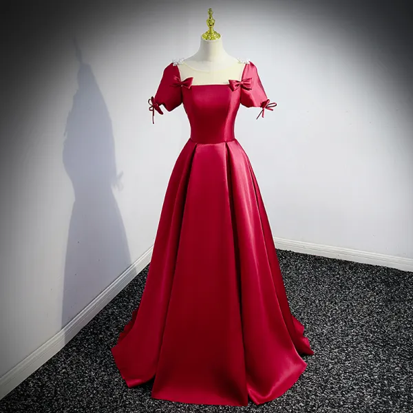 Elegant Burgundy Satin Prom Dresses 2022 A-Line / Princess Scoop Neck Short Sleeve Backless Bow Floor-Length / Long Formal Dresses