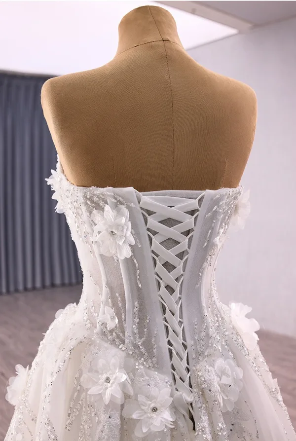 High End Weiß Handgefertigt Perlenstickerei Applikationen Pailletten Brautkleider / Hochzeitskleider 2025 A Linie Bandeau Ärmellos Rückenfreies Sweep / Pinsel Zug Hochzeit