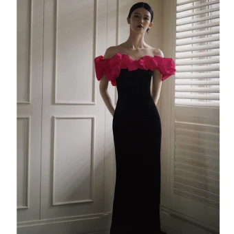 Sexy Black Ruffle Off The Shoulder Evening Dresses 2023 Trumpet Mermaid Short Sleeve Backless Floor Length Long Evening Party Formal Dresses