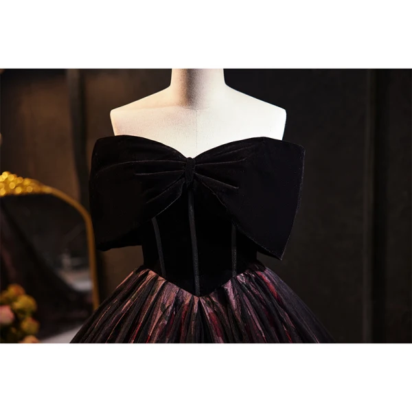 Elegante Schwarz Ballkleider 2023 Ballkleid Bandeau Schleife Ärmellos Rückenfreies Hof-Schleppe Ball Festliche Kleider