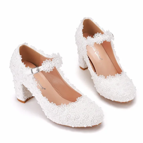 Elegant White Lace Flower Wedding Shoes 2022 Pearl 7 cm Thick Heels Round Toe Wedding Pumps High Heels