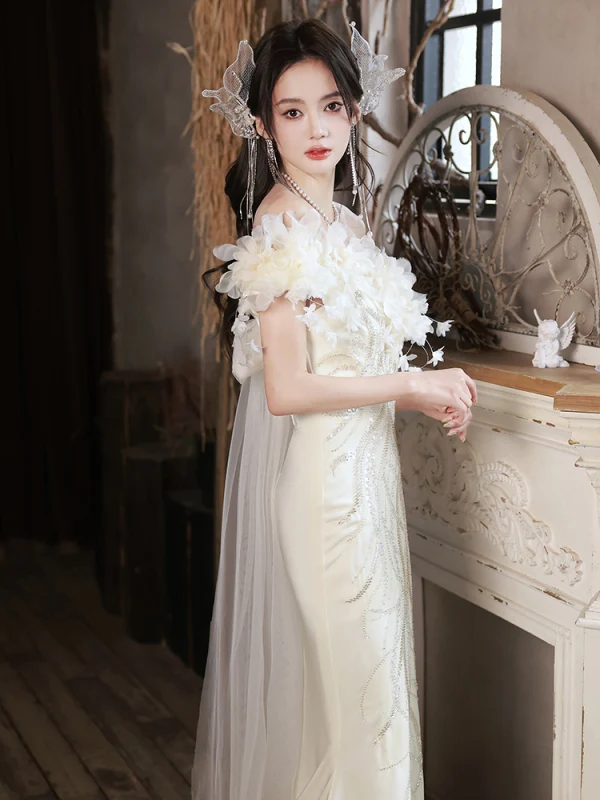 Charmant Beige Perlage Paillettes Appliques Robe De Bal 2023 Trompette / Sirène De l'épaule Manches Courtes Dos Nu Noeud Longue Promo Robe De Ceremonie