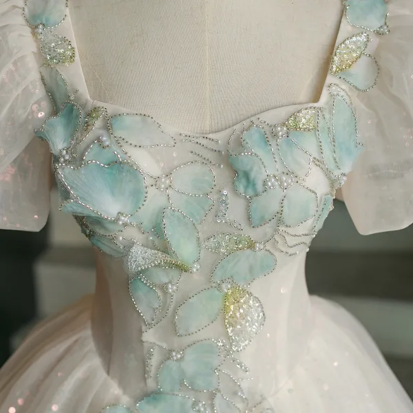 Élégant Blanche Perlage Paillettes Perle Robe De Bal 2026 Robe Boule Encolure Carrée Gonflée Manches Courtes Dos Nu Longue Robe De Ceremonie