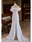 Schlicht Weiß Gespaltete Front Leichtes Brautkleider / Hochzeitskleider 2024 Meerjungfrau Off Shoulder Kurze Ärmel Rückenfreies Sweep / Pinsel Zug Hochzeit
