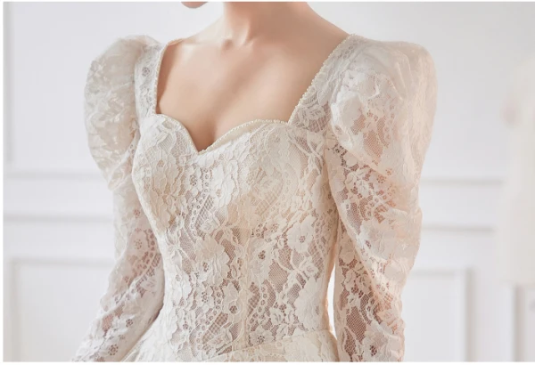 Vintage / Retro Ivory Lace Flower Wedding Dresses 2024 A-Line / Princess Square Neckline Long Sleeve Backless Floor-Length / Long Wedding