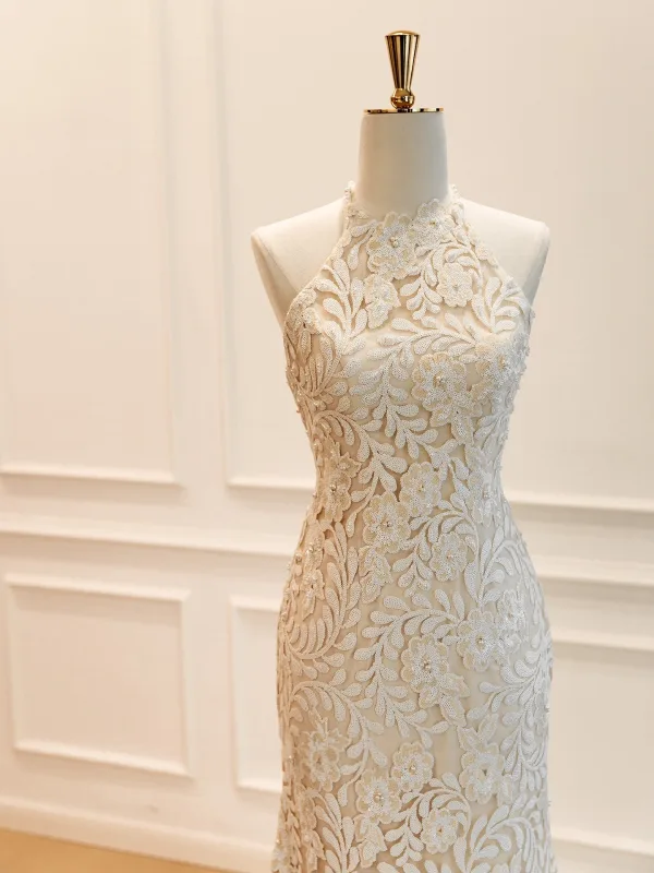 Luxury / Gorgeous Fashion Champagne Handmade Pearl Sequins Lace Flower Wedding Dresses 2026 Trumpet / Mermaid Halter Sleeveless Sweep Train