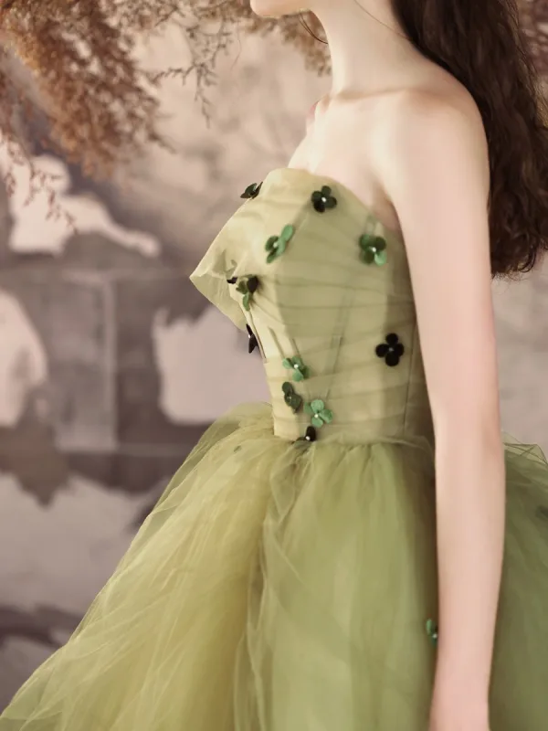 Élégant Vert Cendré Appliques Robe De Bal 2024 Robe Boule Bustier Sans Manches Dos Nu Longue Robe De Ceremonie