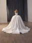 Haut de Gamme Élégant Ivoire Satin Corset  Robe De Mariée 2026 Robe Boule Bustier Sans Manches Dos Nu Chapel Train