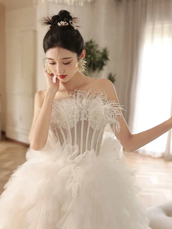Charming White Tassel Pearl Cascading Ruffles Wedding Dresses 2024 A-Line Princess Court