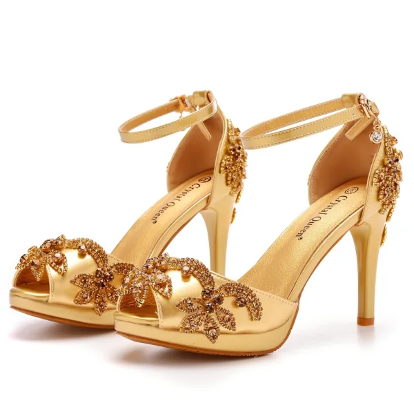 Piękne Białe Rhinestone Buty Ślubne 2023 Z Paskiem 10 cm Szpilki Peep Toe Ślub Sandały Wysokie Obcasy