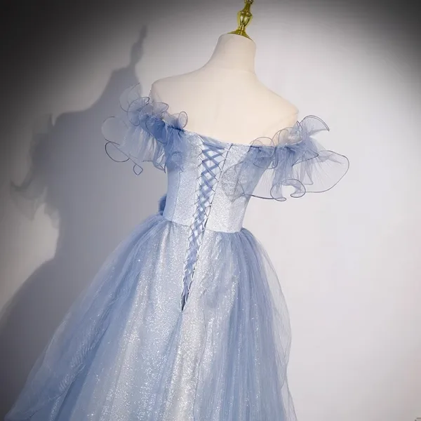 Schöne Himmelblau Pailletten Strass Ballkleider 2023 A Linie Off Shoulder Ärmellos Rückenfreies Schleife Lange Festliche Kleider