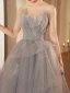 Charmant Argenté Gris Paillettes En Dentelle Fleur Robe De Soirée 2023 Princesse Bustier Sans Manches Dos Nu Volants en Cascade Longue Soirée Robe De Ceremonie