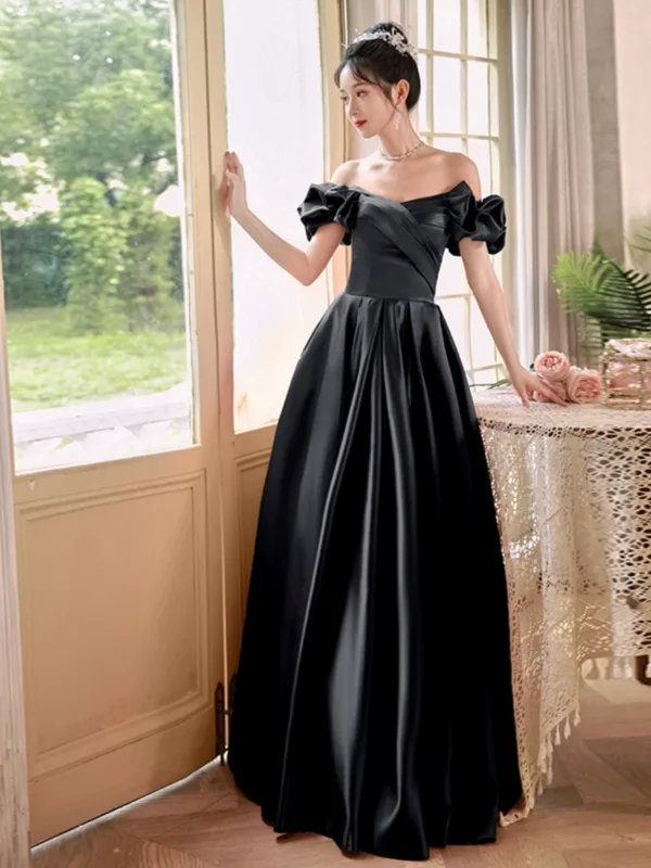 Audrey Hepburn Style Black Satin Prom Dresses 2025 A-Line / Princess Off-The-Shoulder Short Sleeve Backless Floor-Length / Long Prom Formal Dresses