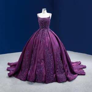 Vintage High End Purple Beading Blomst Blonder Ballkjoler 2022 Ballkjole Spaghettistropper Uten Ermer Ryggløse Domstol Tog Ball Formelle Kjoler
