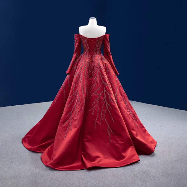 High End Burgunderrot Handgefertigt Perlenstickerei Pailletten Ballkleider 2022 Satin Ballkleid Off Shoulder Lange Ärmel Rückenfreies Sweep / Pinsel Zug Ball Festliche Kleider