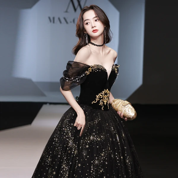 Charming Black Gold Beading Pearl Sequins Prom Dresses 2024 Ball Gown Off-The-Shoulder Short Sleeve Backless Floor-Length / Long Prom Formal Dresses