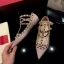 Charmant Blanche Été Vêtement de rue Plate Chaussures Femmes 2022 Cuir T-Strap Rivet À Bout Pointu Chaussures Femmes