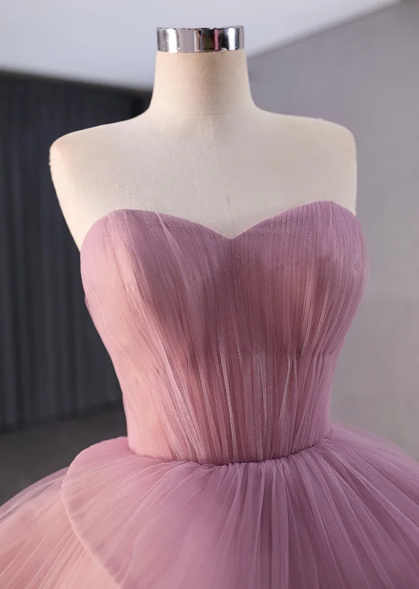 Mote Rødmende Rosa Gripende Ruffles Ballkjoler 2024 Ballkjole Kjæreste Uten Ermer Ryggløse Feie Tog Ball Formelle Kjoler